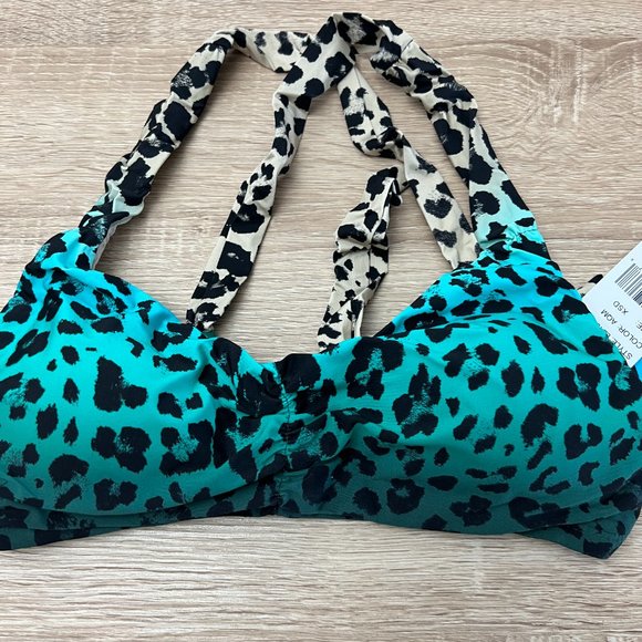 La Blanca Women's Standard Twist Front Crossback Swimsuit Top Size XSD - Picture 4 of 7